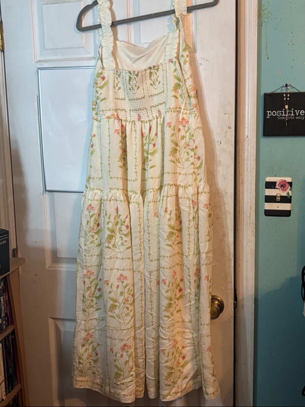 Blu Pepper Floral Square Panel Maxi Dress in Cream and Green Size Large - Picture 5 of 7